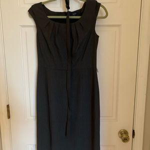 Charcoal Grey Chaps Career shift dress size 6 with belt